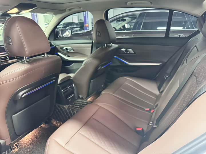 Фото 6 - BMW 3 Series