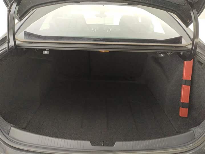 Фото 4 - Chevrolet Malibu XL