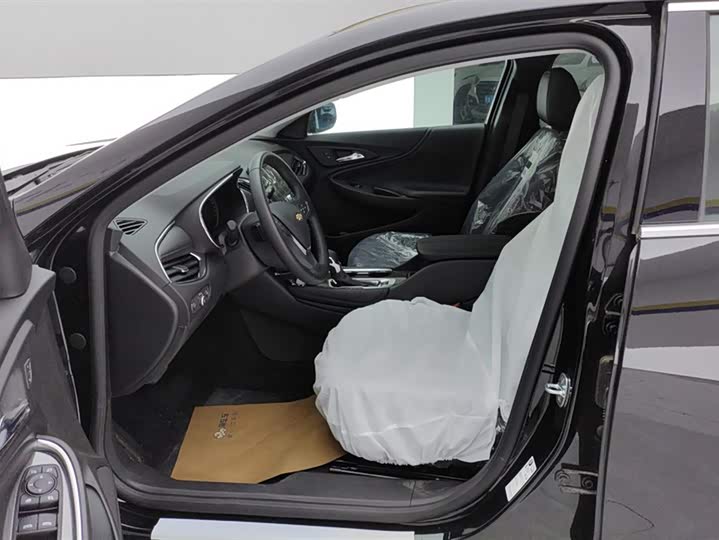 Фото 9 - Chevrolet Malibu XL