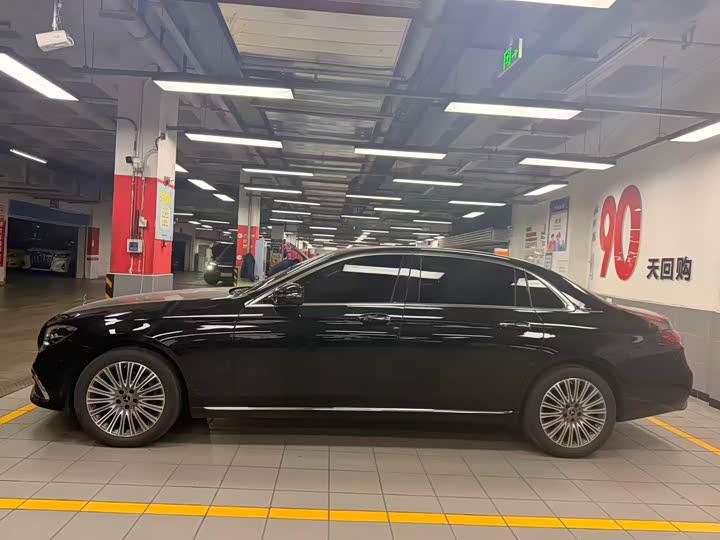 Фото 2 - Mercedes-Benz E-Class