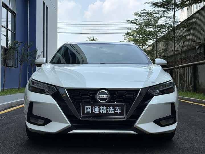 Фото 2 - Nissan Sylphy