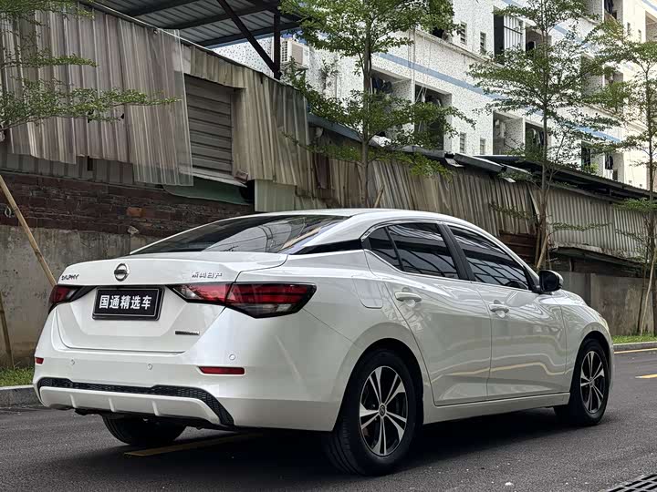 Фото 6 - Nissan Sylphy