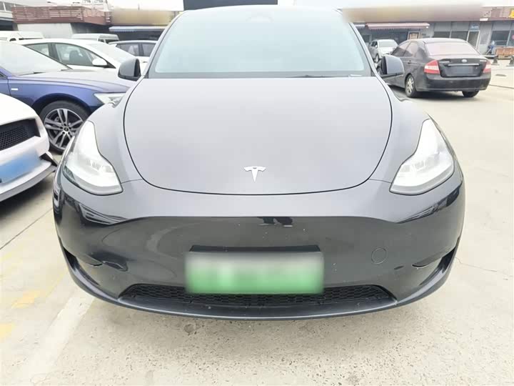 Фото 3 - Tesla Model Y
