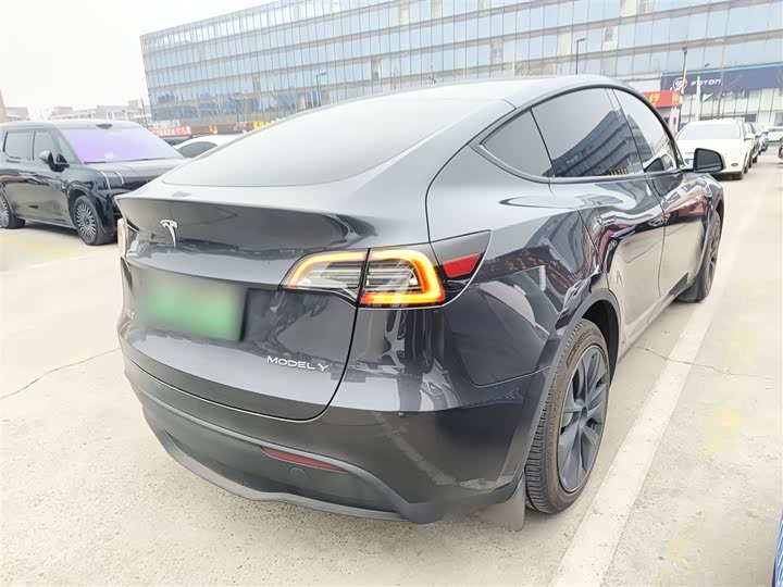 Фото 7 - Tesla Model Y