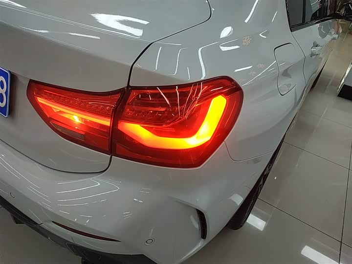 Фото 8 - BMW 1 Series