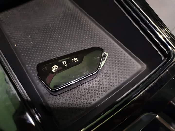 Фото 9 - Volkswagen Talagon