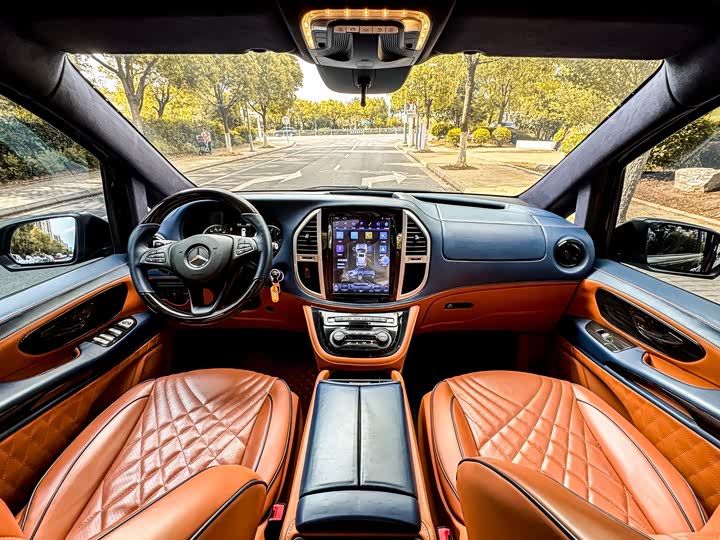 Фото 8 - Mercedes-Benz Vito