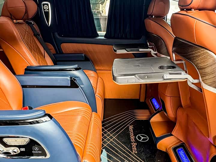 Фото 9 - Mercedes-Benz Vito