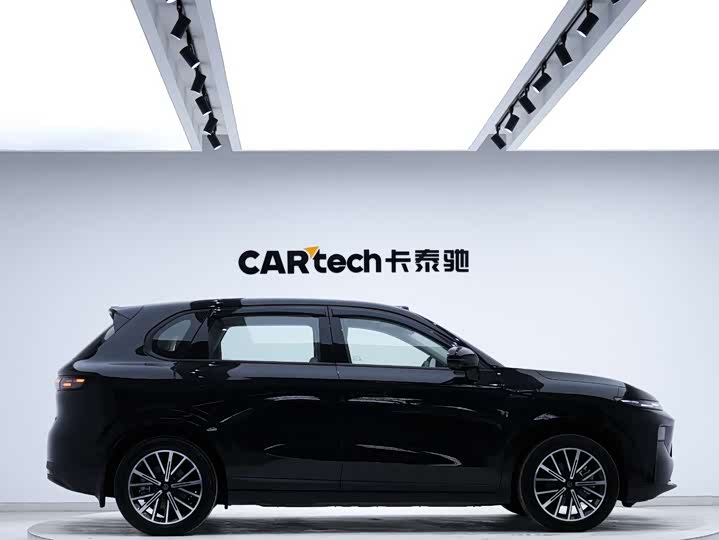 Фото 8 - Leapmotor B10