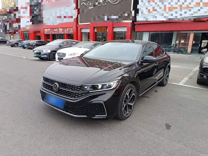 Фото 2 - Volkswagen Passat