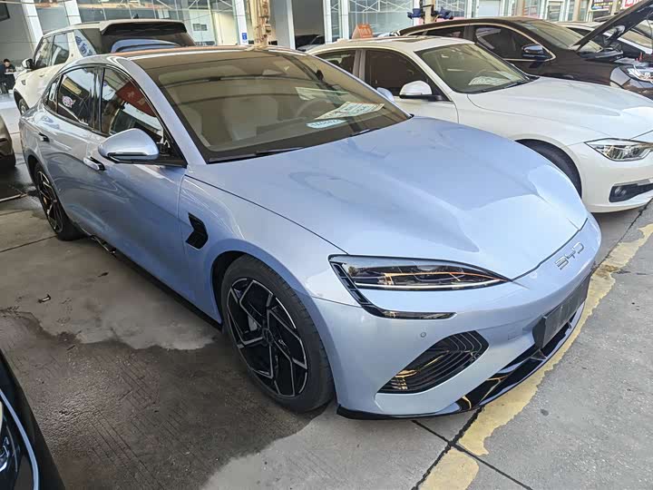 Фото 3 - BYD Seal