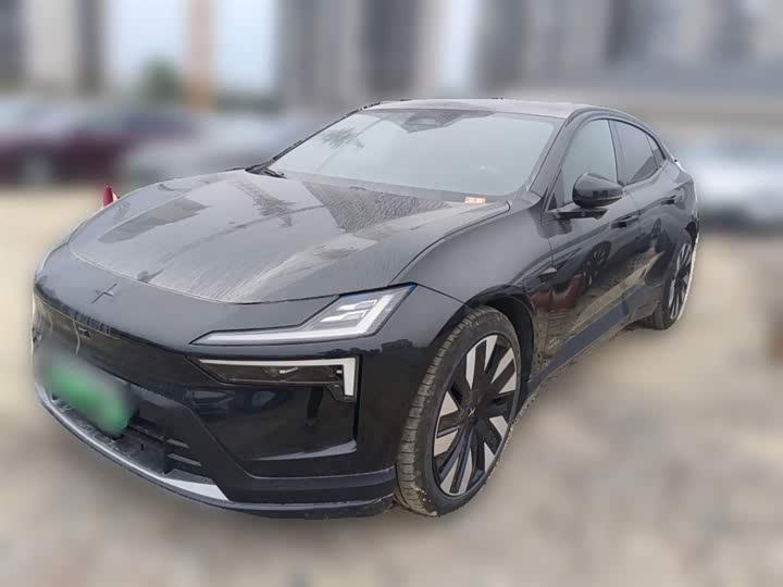 Фото 1 - Polestar 4