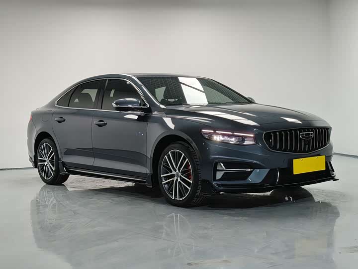 Фото 3 - Geely Preface