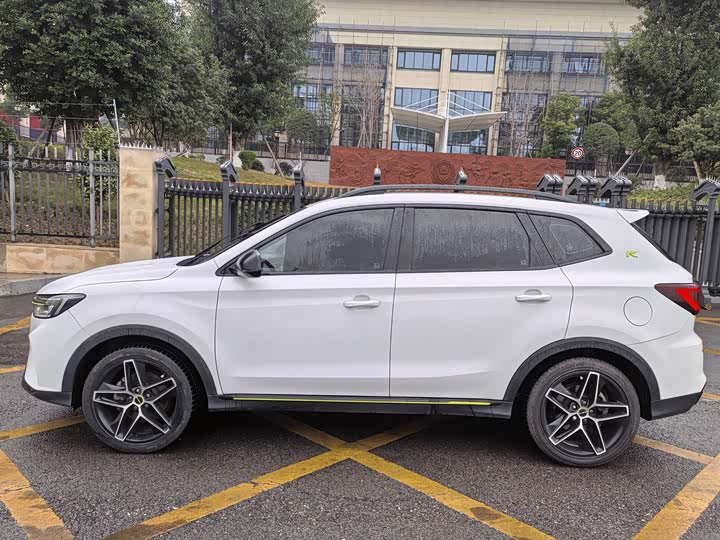 Фото 4 - Roewe RX5