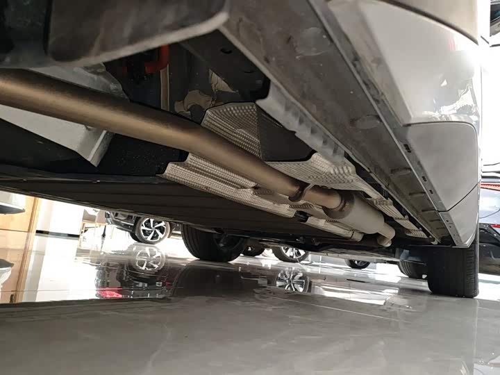 Фото 4 - BYD Song L DM-i Hybrid