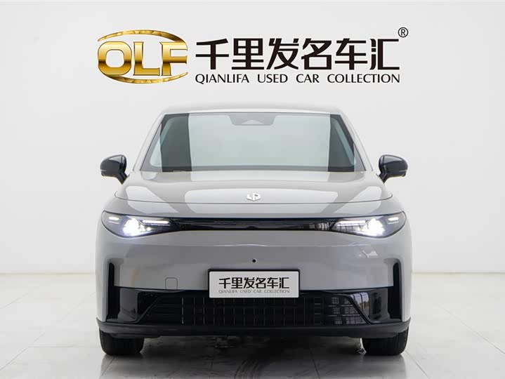 Фото 2 - Leapmotor C10