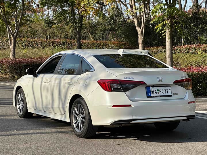 Фото 9 - Honda Civic