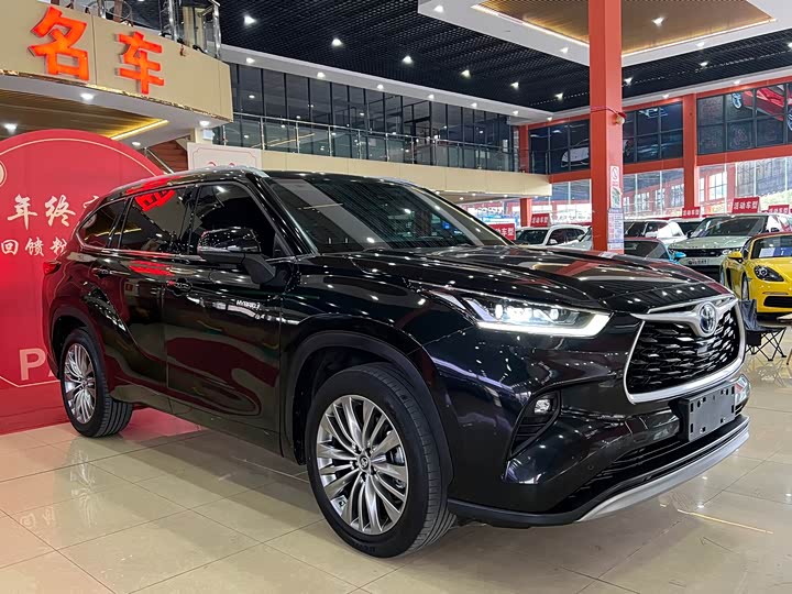 Фото 3 - Toyota Highlander