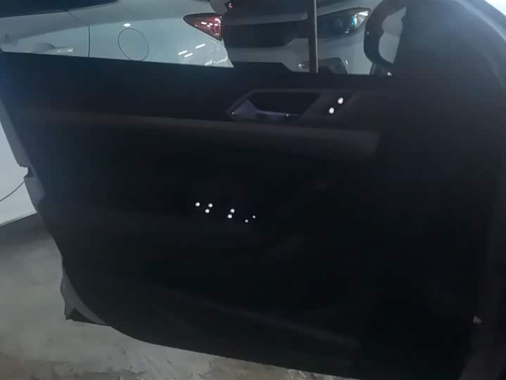 Фото 7 - Volkswagen Lavida