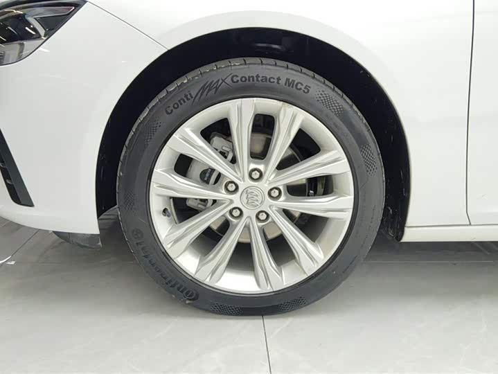 Фото 6 - Buick Regal