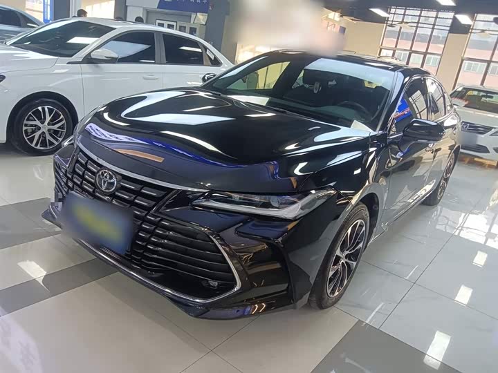 Фото 2 - Toyota Avalon