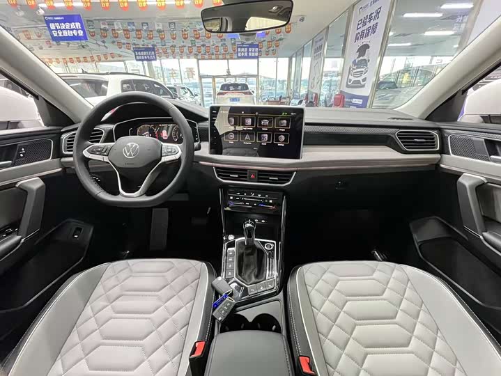 Фото 9 - Volkswagen Tayron