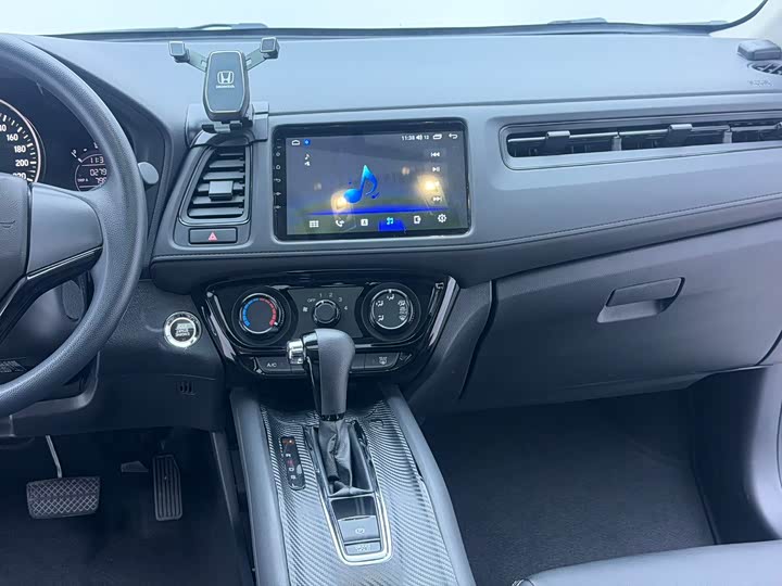 Фото 7 - Honda Vezel