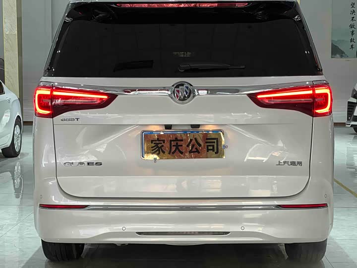 Фото 4 - Buick GL8 ES