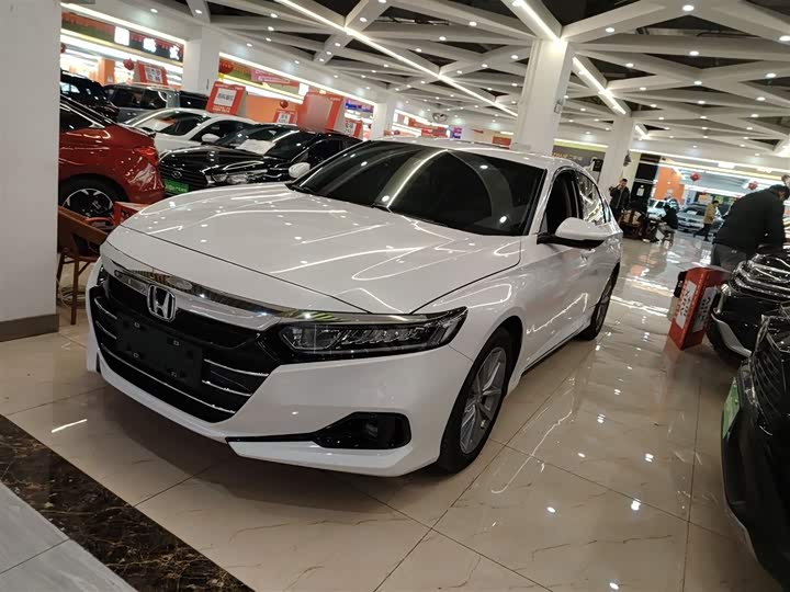 Фото 2 - Honda Accord