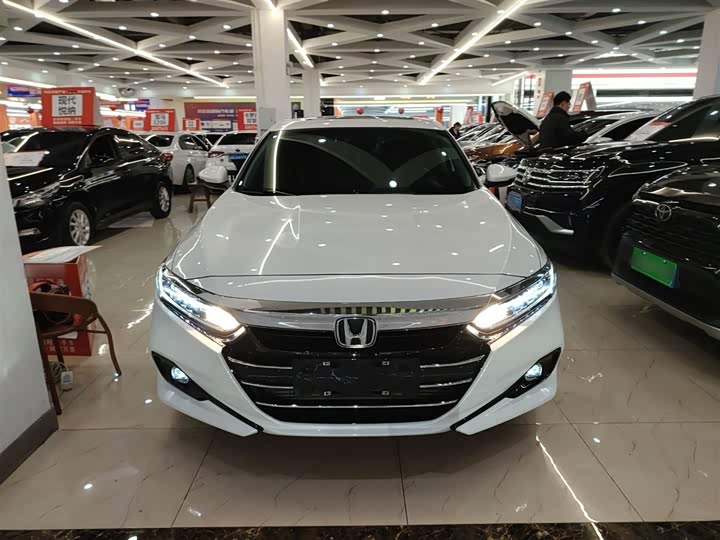 Фото 3 - Honda Accord