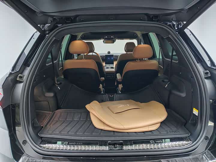 Фото 8 - Nio ES8