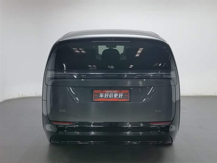 Фото 4 - LiXiang Mega