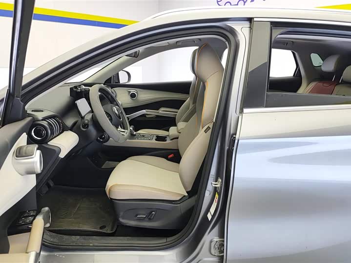 Фото 9 - BYD Yuan Plus