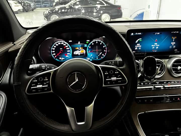 Фото 8 - Mercedes-Benz GLC-Class