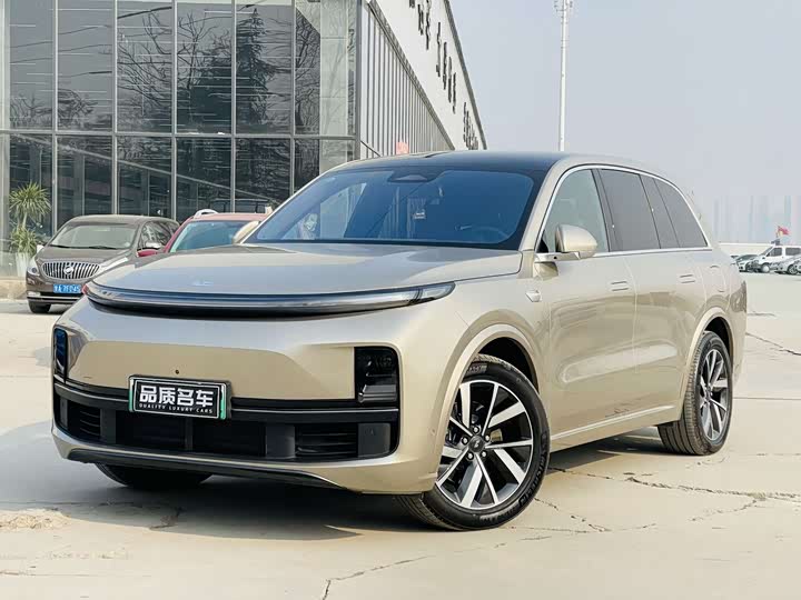 Фото 1 - LiXiang L8