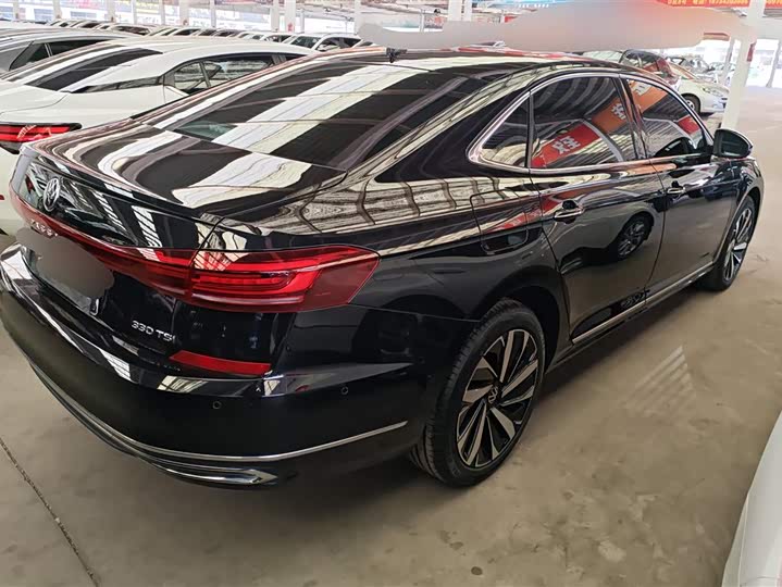 Фото 3 - Volkswagen Passat