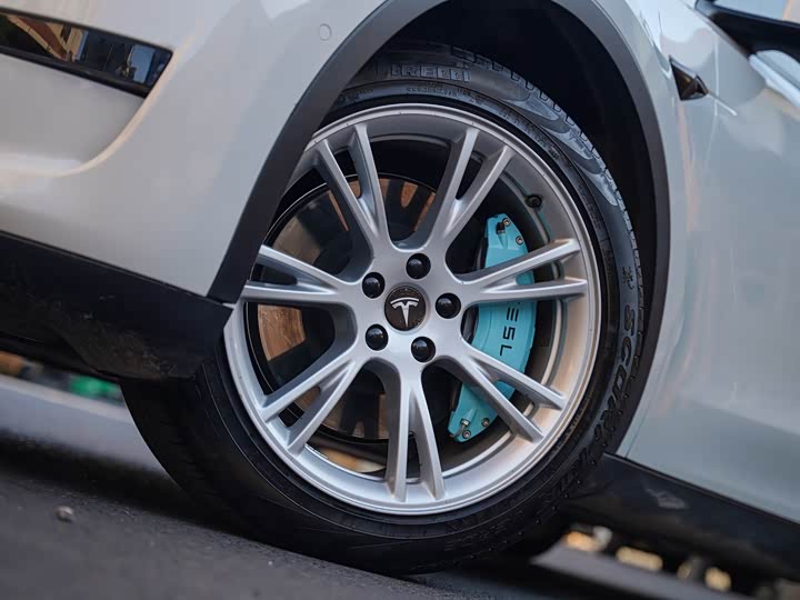 Фото 6 - Tesla Model Y