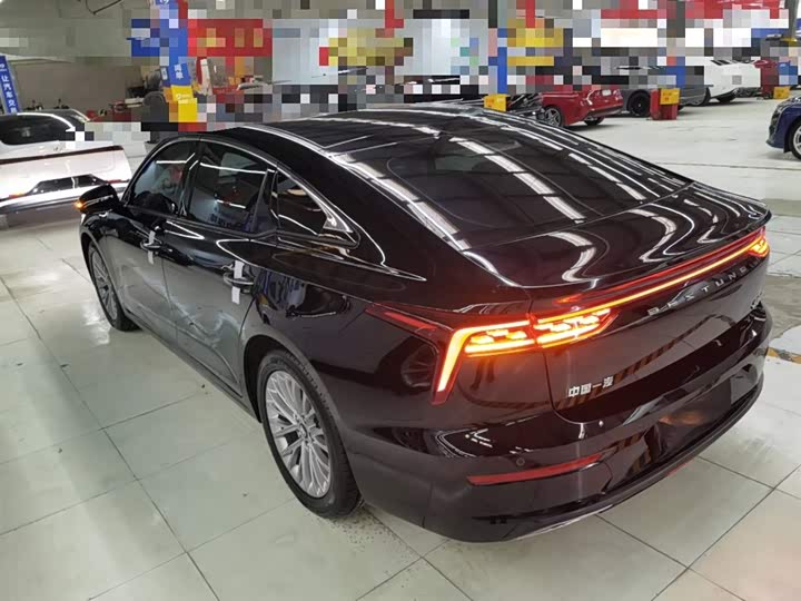 Фото 5 - Bestune B70