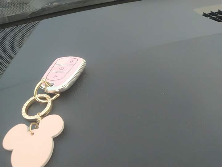 Фото 9 - Cadillac XT4