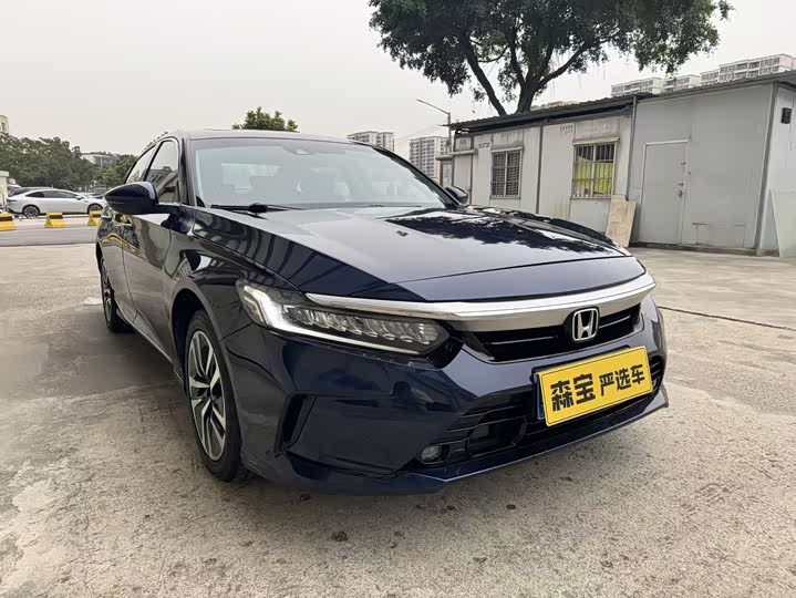 Фото 2 - Honda Inspire