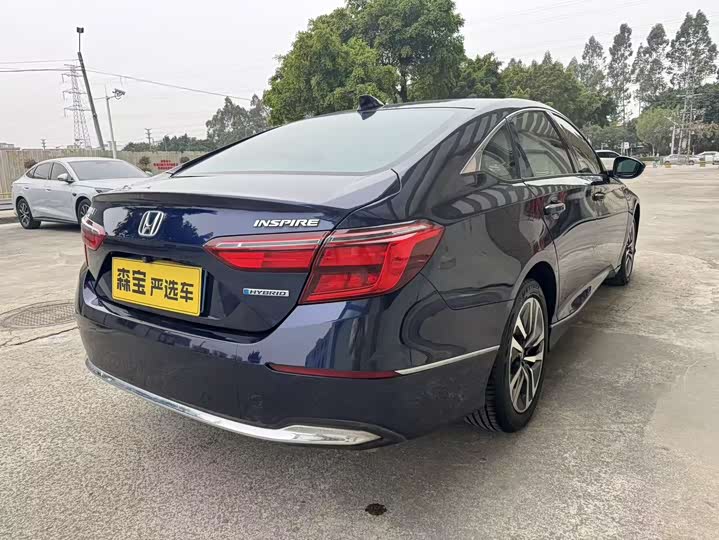 Фото 6 - Honda Inspire