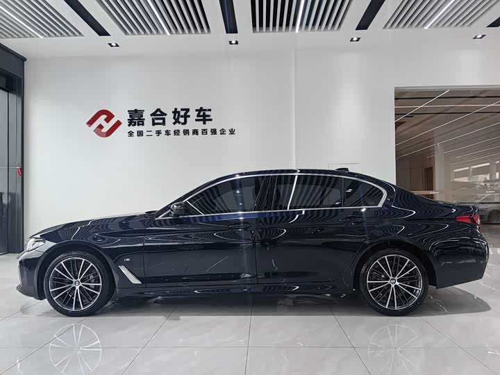 Фото 3 - BMW 5 Series