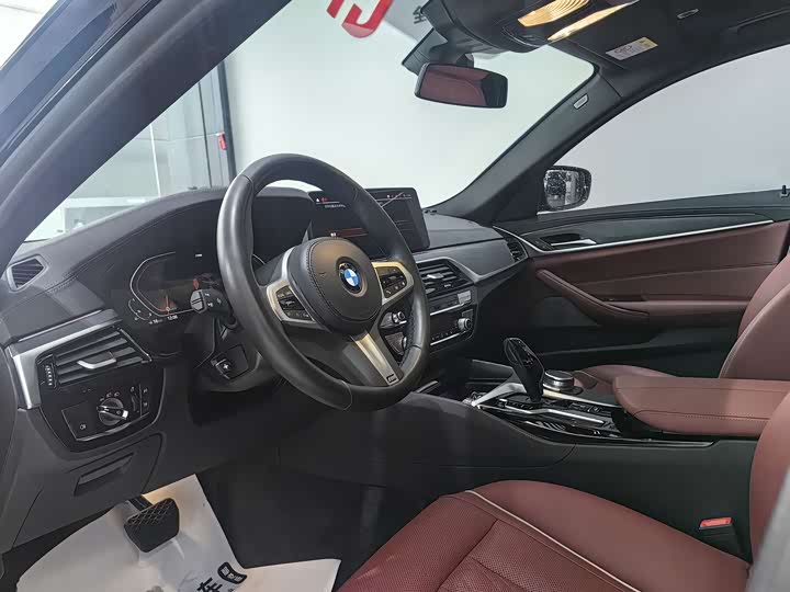 Фото 4 - BMW 5 Series