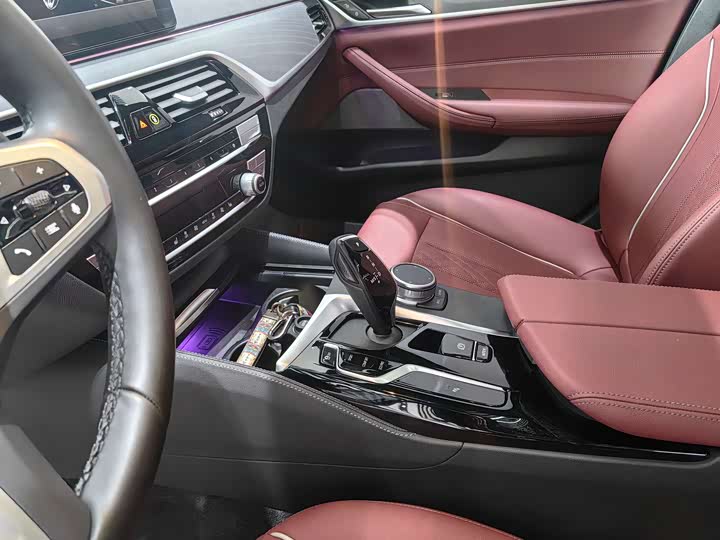 Фото 6 - BMW 5 Series