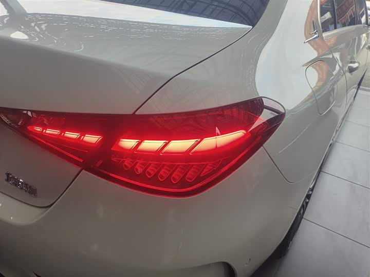 Фото 8 - Mercedes-Benz C-Class