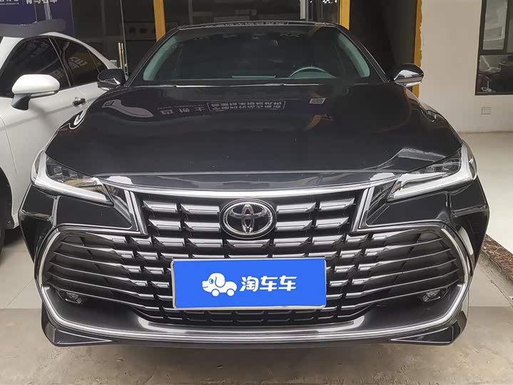 Фото 2 - Toyota Avalon