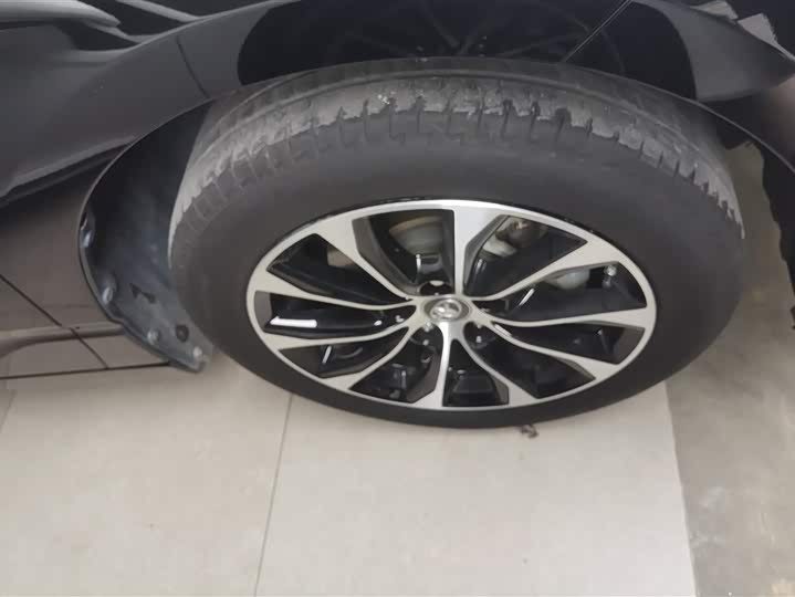 Фото 6 - Toyota Avalon