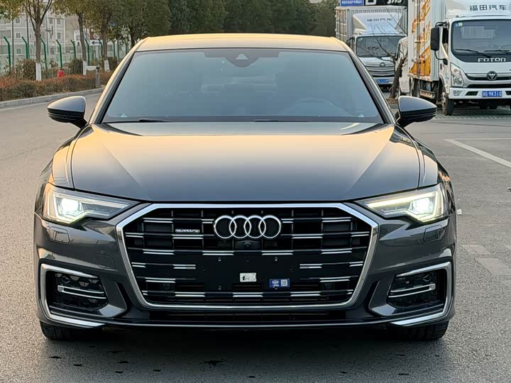 Фото 3 - Audi A6L