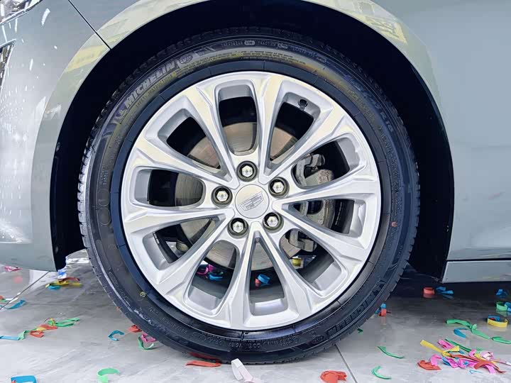 Фото 6 - Cadillac CT5