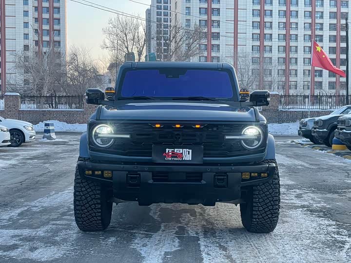 Фото 2 - Ford Bronco